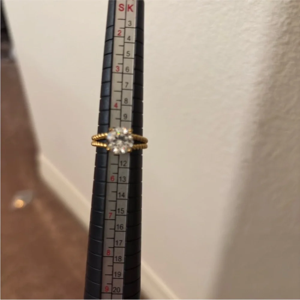 CZ 925 Elegant Gold and Silver Women's Ring - Picture 3 of 4